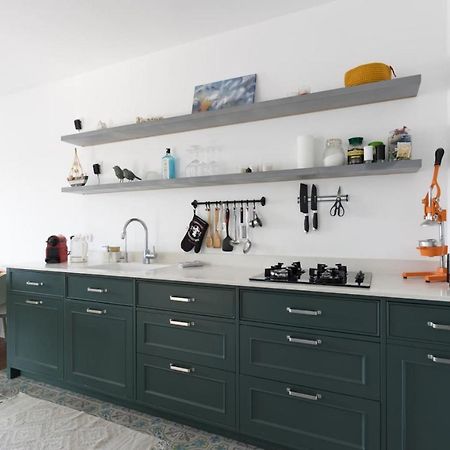 Elegant Apartment W Balcony & Mamad In Heart Of Tel Aviv By Sea N' Rent Buitenkant foto