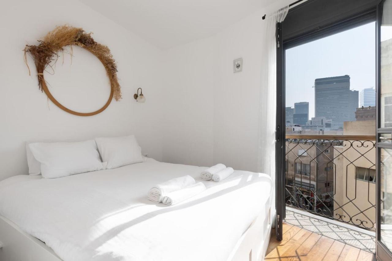 Elegant Apartment W Balcony & Mamad In Heart Of Tel Aviv By Sea N' Rent Buitenkant foto